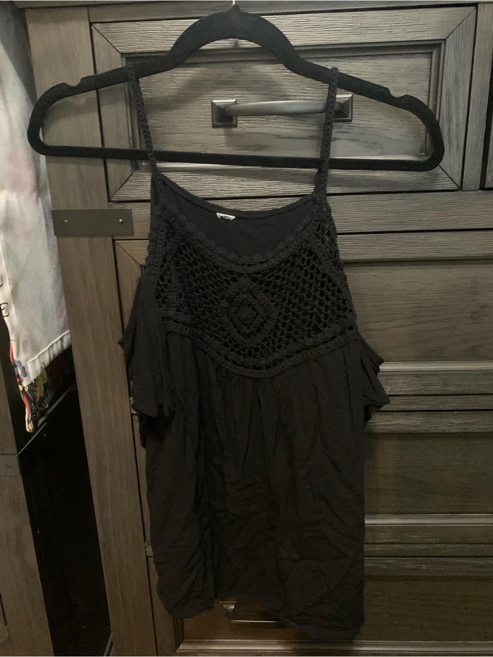 Women’s Black Crochet Yoke Cold-Shoulder Tank Top